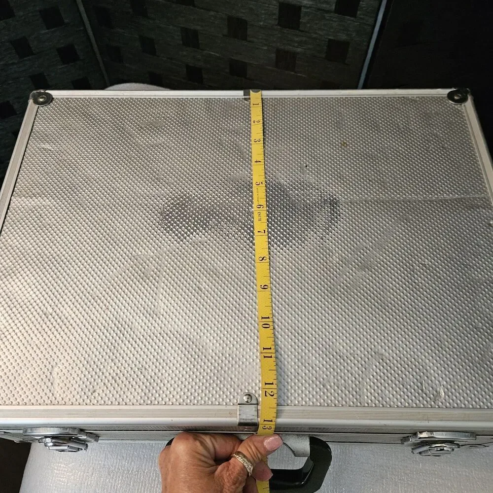 Professional Aluminum Utility Case: Hard-Shell Protective Storage - 18